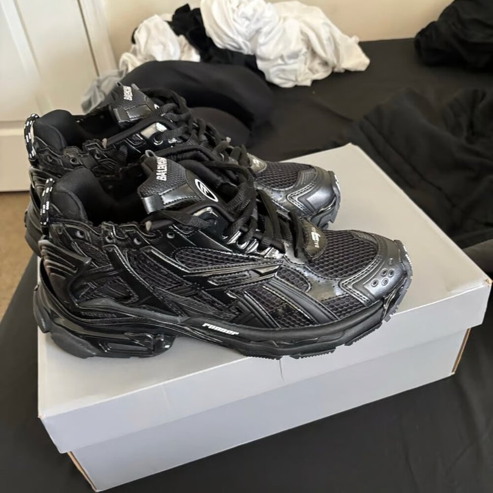 Balenciaga runners